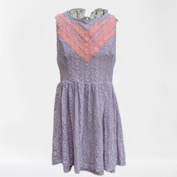 Xhilaration Dresses & Skirts - Xhilaration lavender lace dress